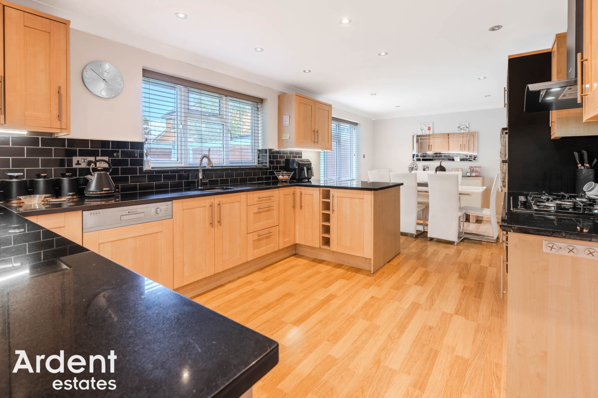 Additional Property Image 5 bedroom Detached for sale in Maldon 10