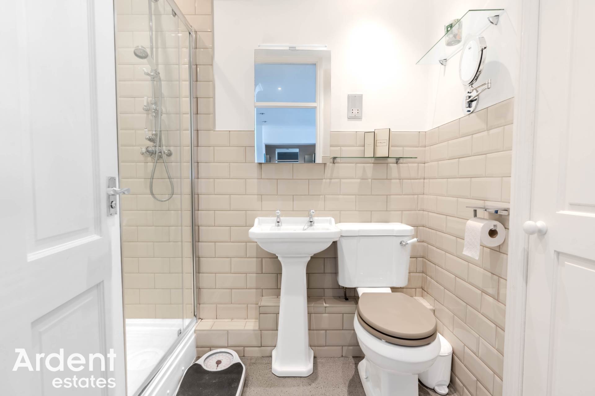 Additional Property Image 4 bedroom Flat for sale in Maldon 20