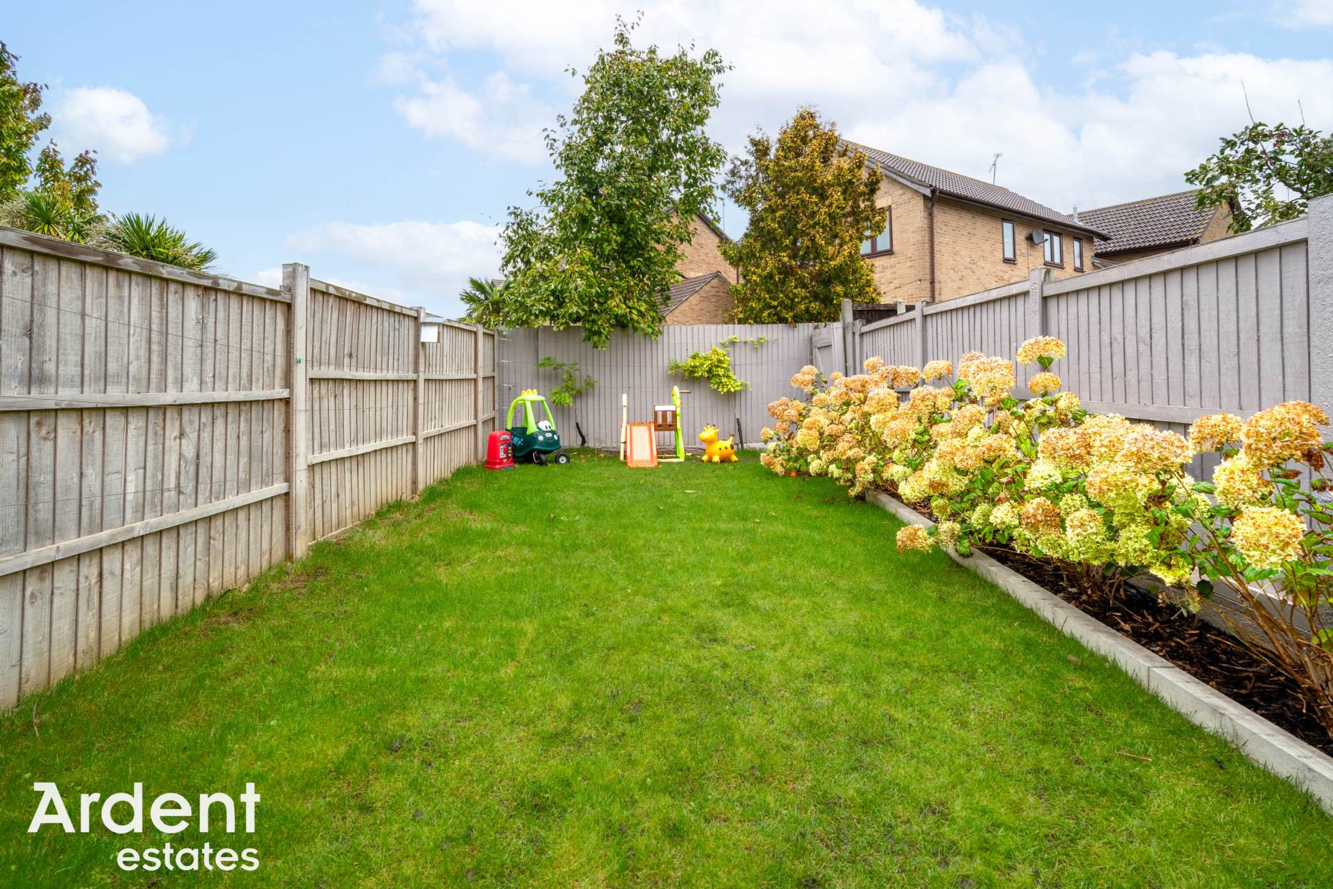 Additional Property Image 2 bedroom Terraced for sale in Maldon 17