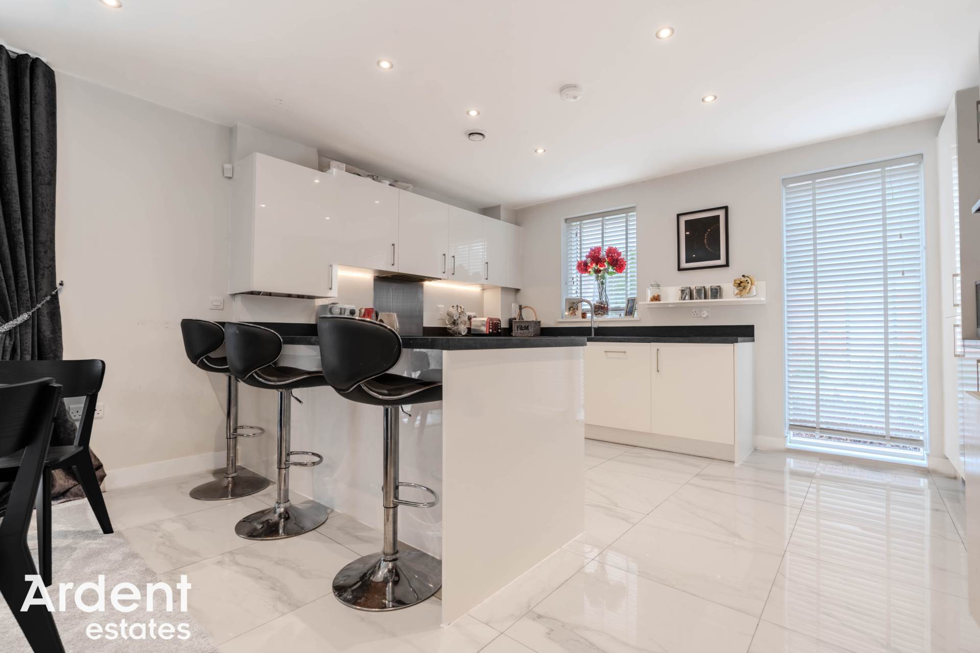 Additional Property Image 3 bedroom Detached for sale in Chelmsford 7