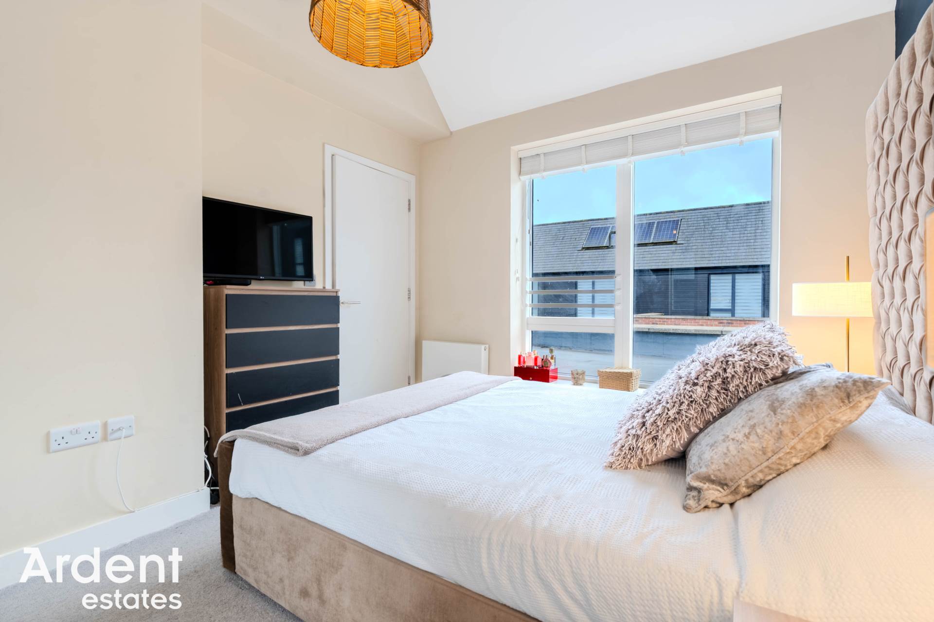 Additional Property Image 3 bedroom Detached for sale in Chelmsford 17