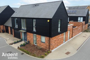 3 bedroom Detached for sale in Chelmsford
