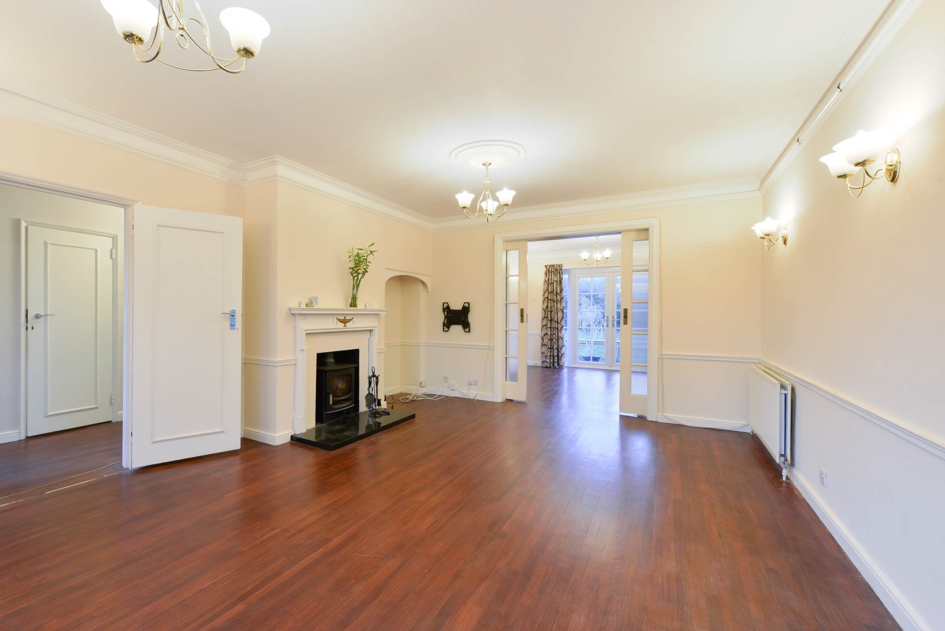Additional Property Image 4 bedroom Detached to rent in Epsom 7