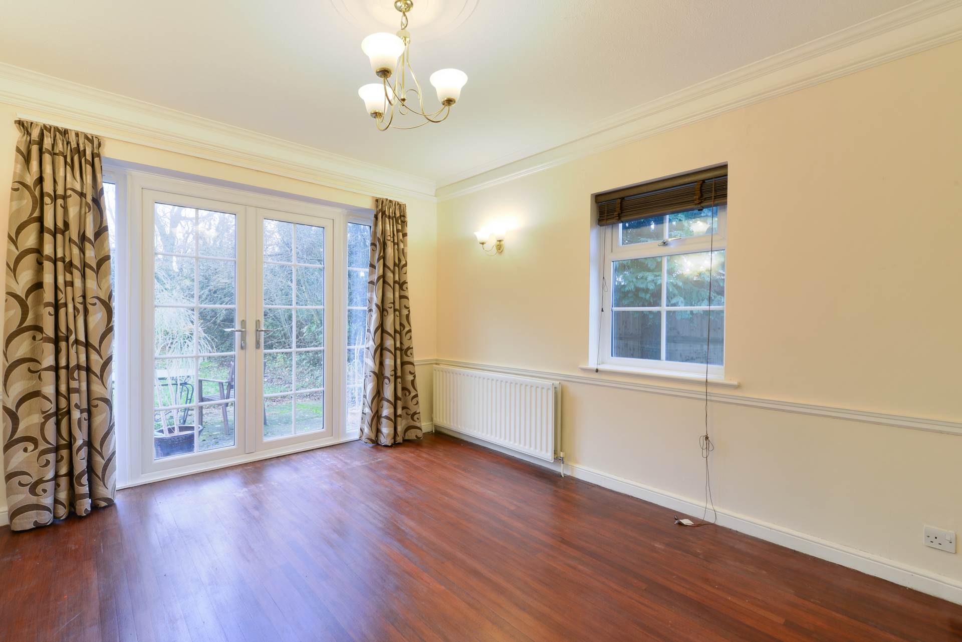 Additional Property Image 4 bedroom Detached to rent in Epsom 8
