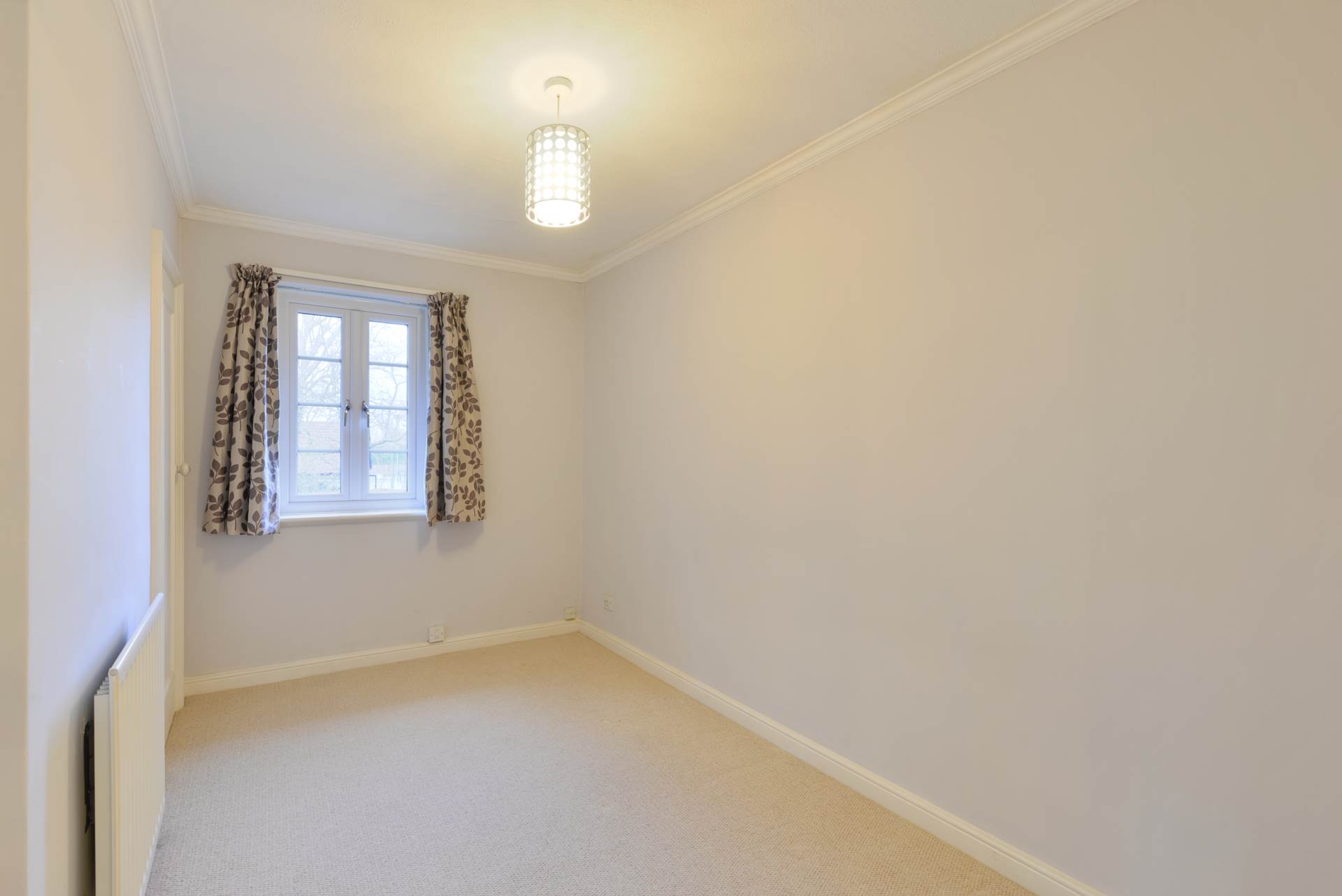 Additional Property Image 4 bedroom Detached to rent in Epsom 14