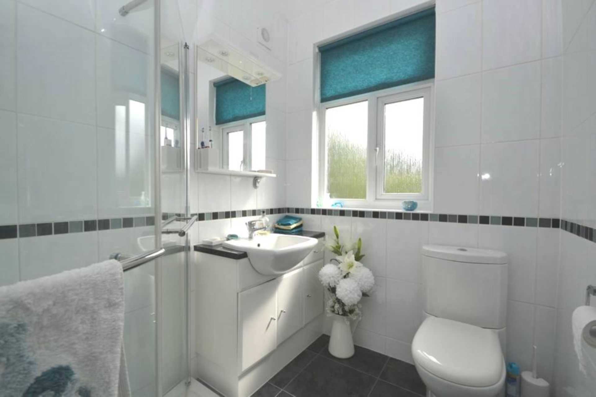 Additional Property Image 3 bedroom End of Terrace to rent in Worcester Park 9
