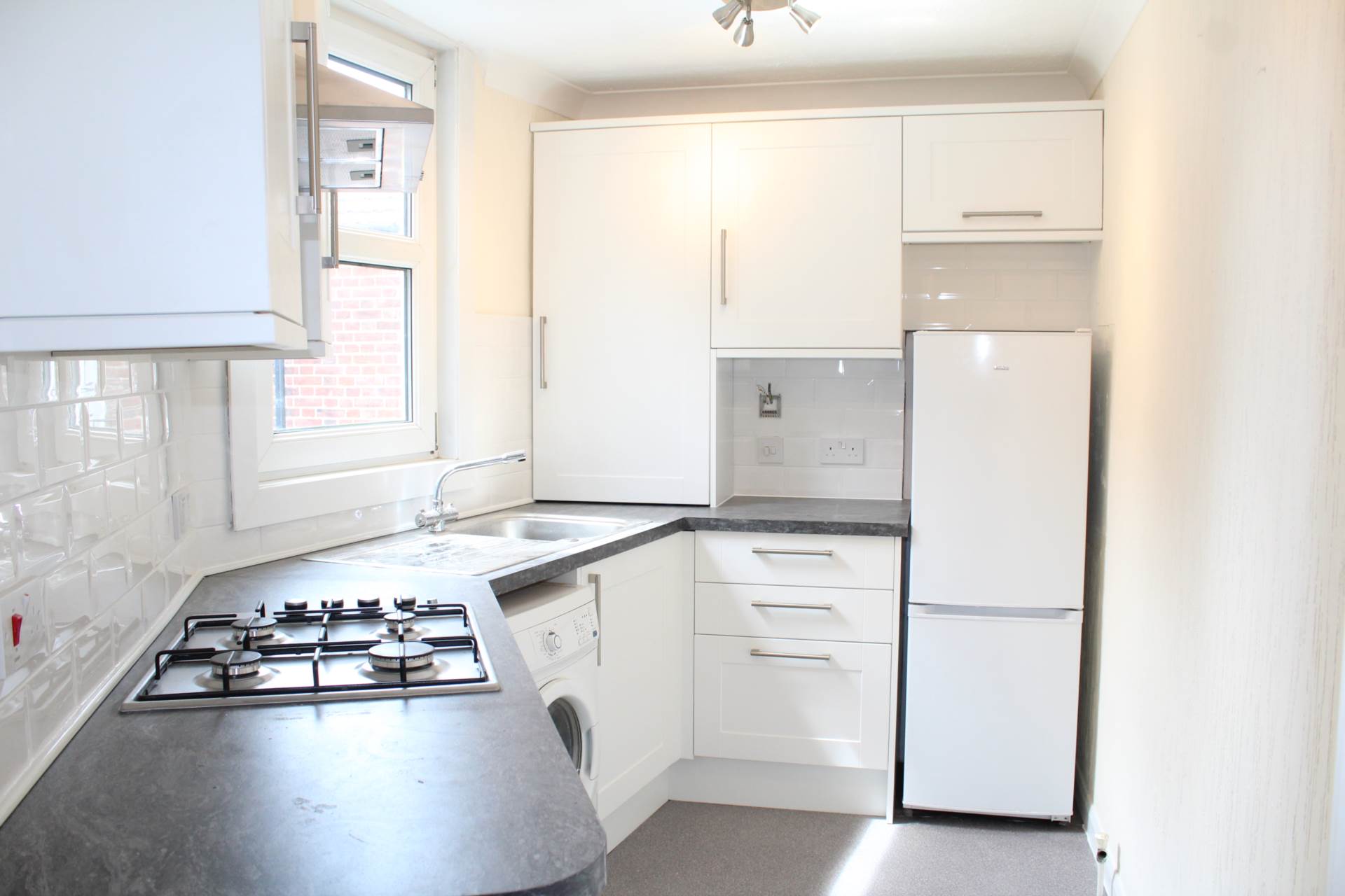 Additional Property Image 1 bedroom Flat to rent in Epsom 5
