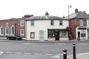 1 bedroom Flat to rent in Epsom