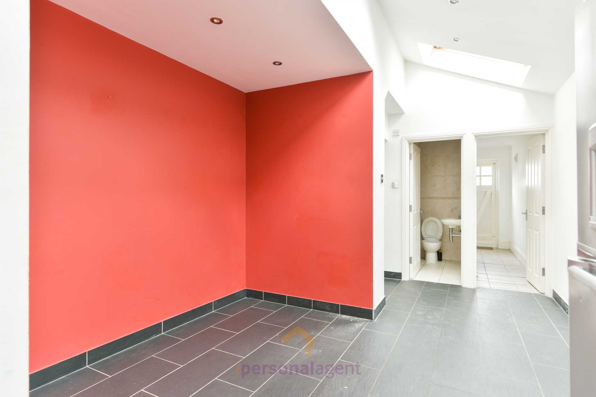 Additional Property Image 3 bedroom Semi Detached to rent in Epsom 5