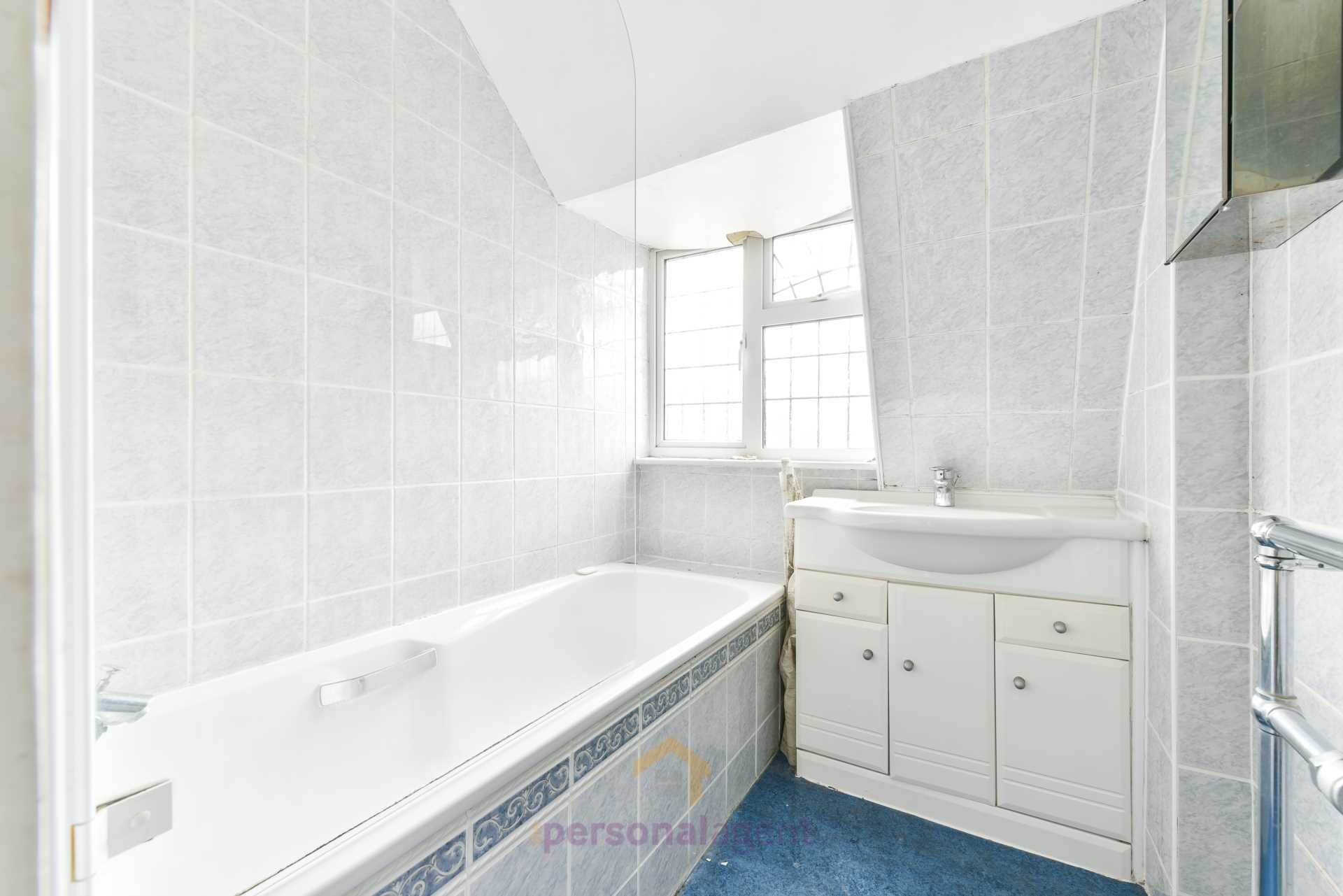 Additional Property Image 3 bedroom Semi Detached to rent in Epsom 8