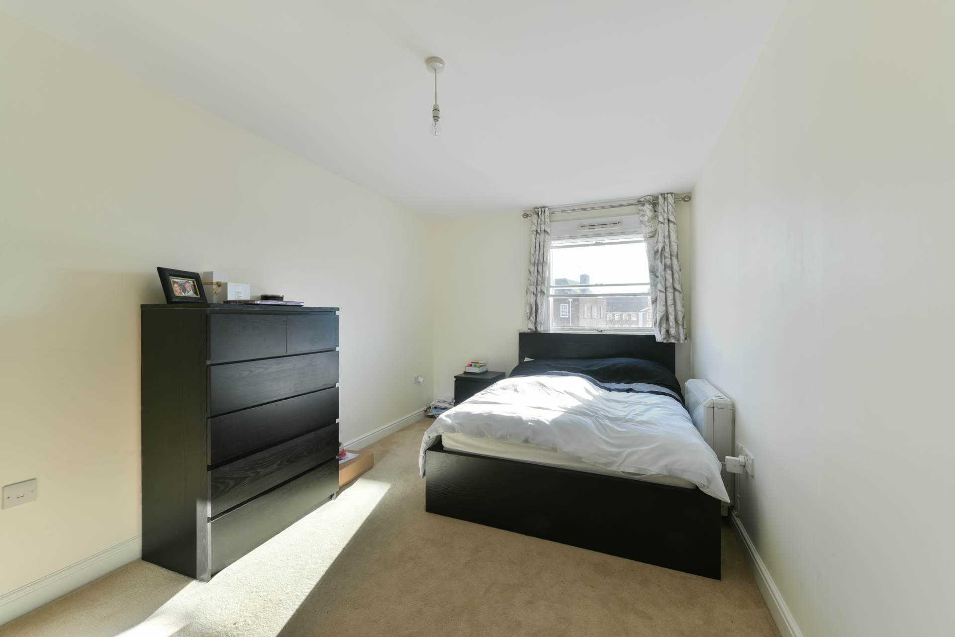 Additional Property Image 1 bedroom Apartment to rent in Epsom 7