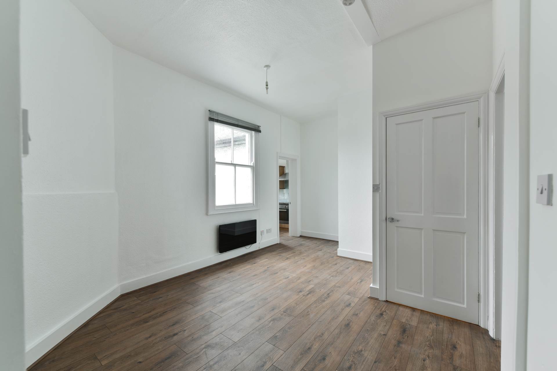 Additional Property Image 2 bedroom Apartment to rent in Epsom 2