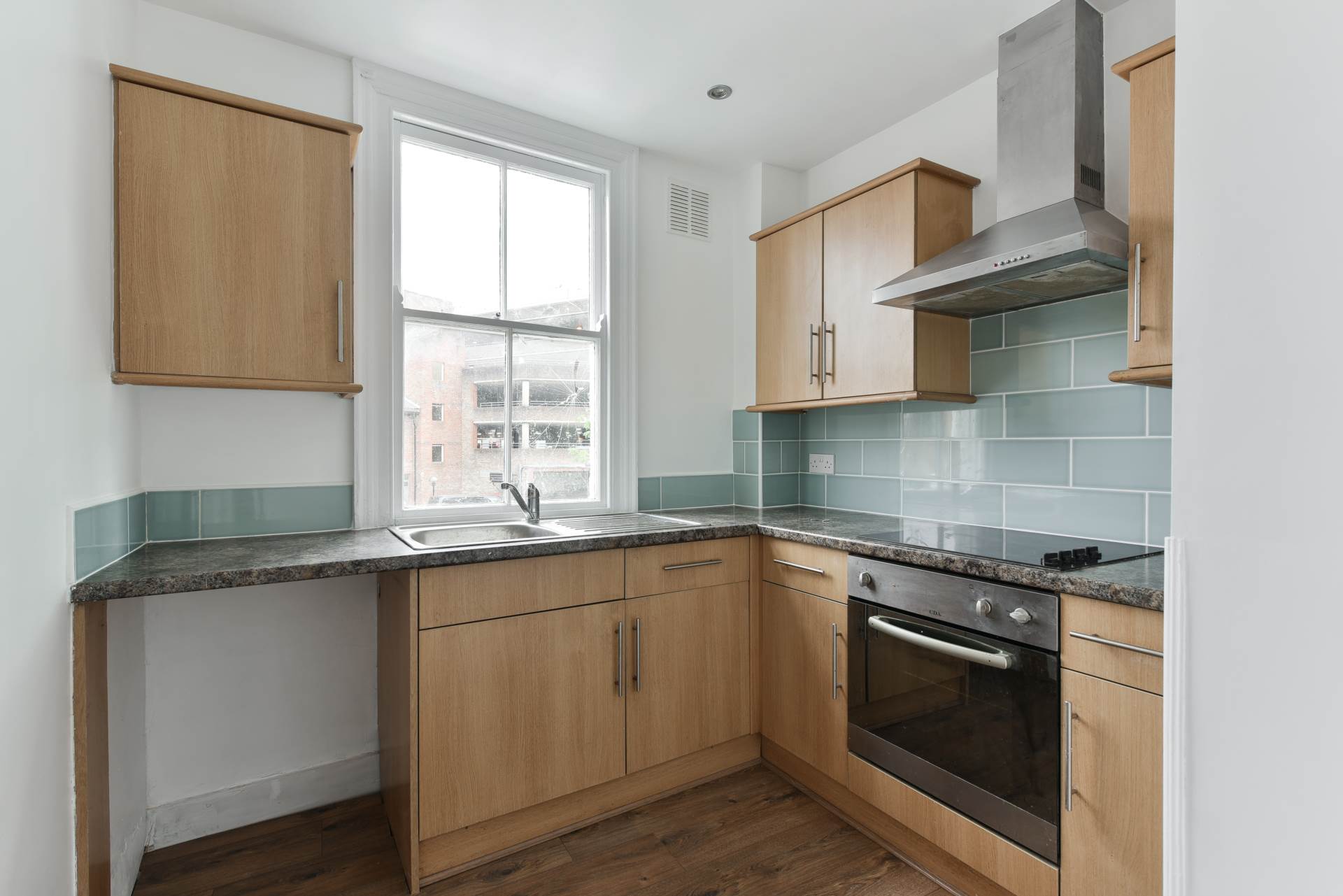 Additional Property Image 2 bedroom Apartment to rent in Epsom 4
