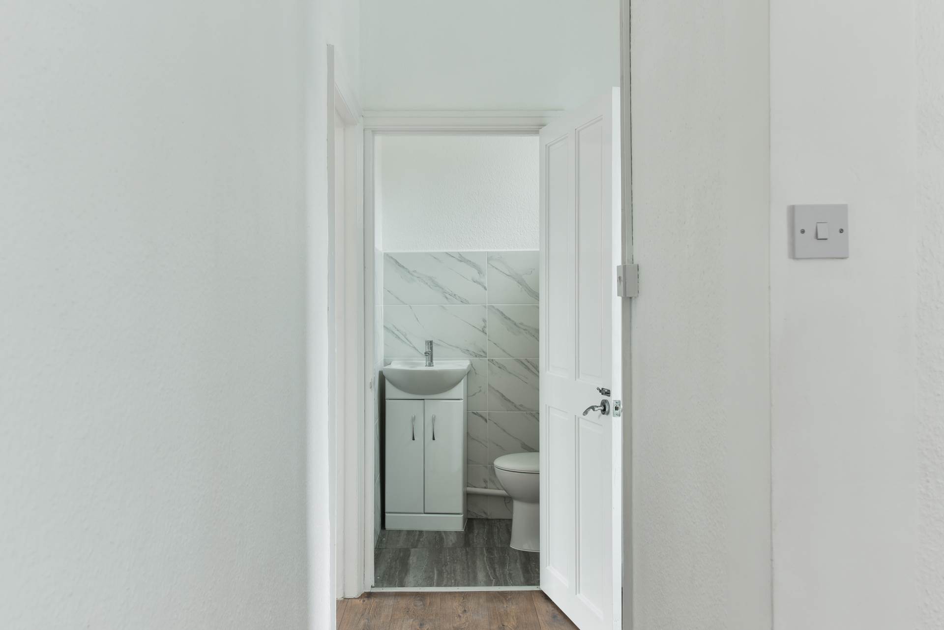 Additional Property Image 2 bedroom Apartment to rent in Epsom 8