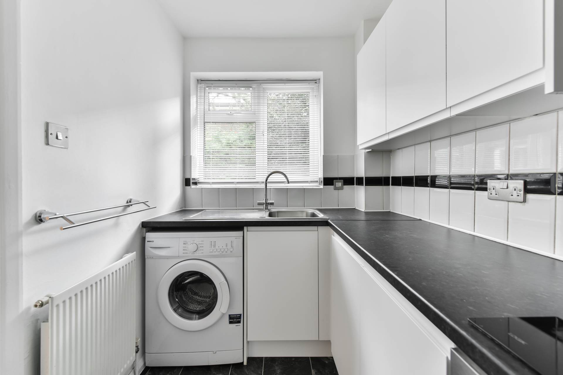 Additional Property Image 1 bedroom Flat to rent in Epsom 4