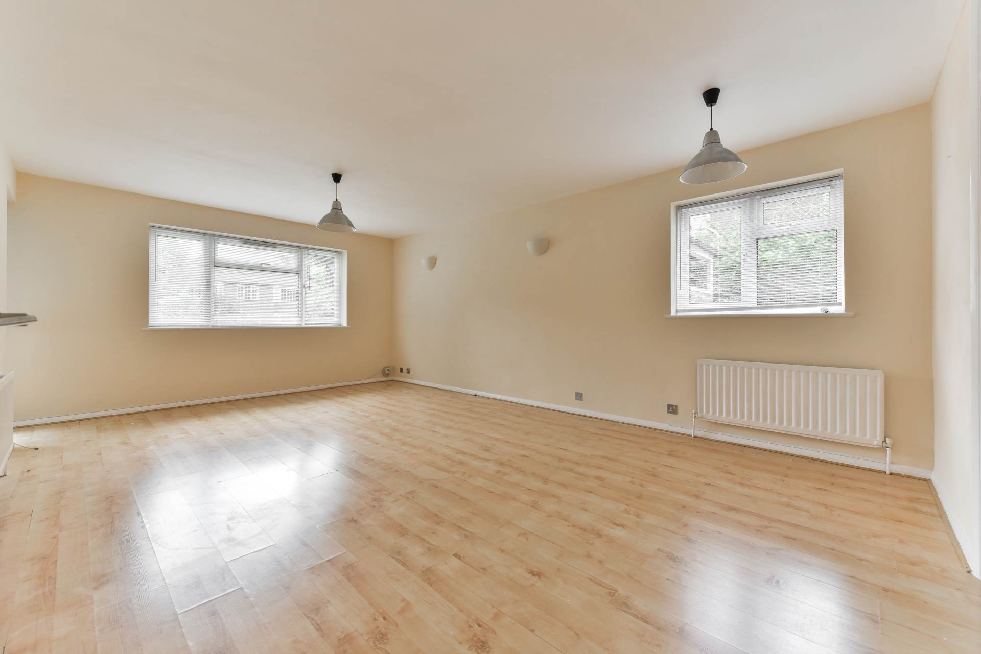 Additional Property Image 1 bedroom Flat to rent in Epsom 6