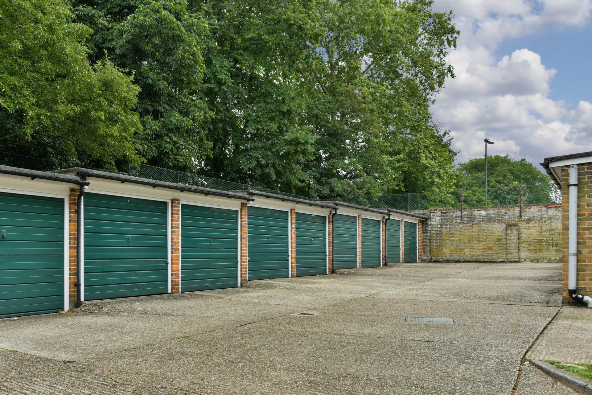 Additional Property Image 1 bedroom Flat to rent in Epsom 13