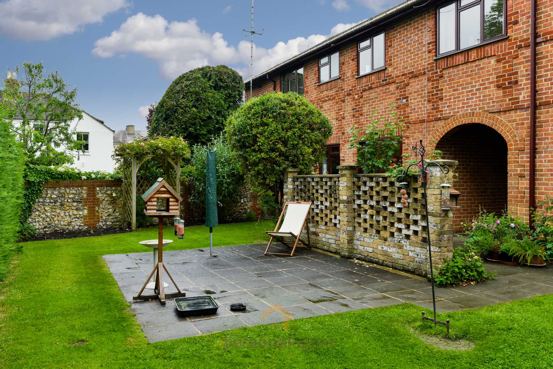 Additional Property Image 1 bedroom Flat to rent in Epsom 3