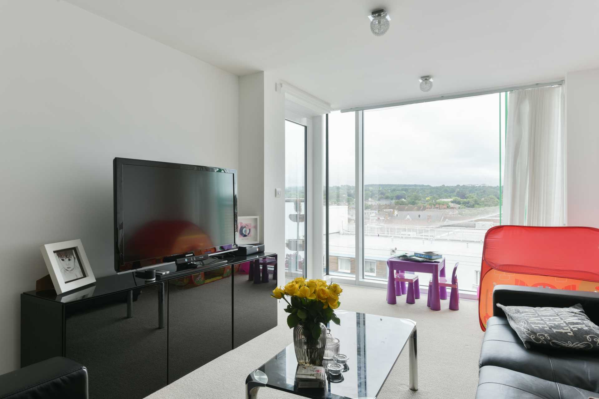 Additional Property Image 2 bedroom Apartment to rent in Epsom 4