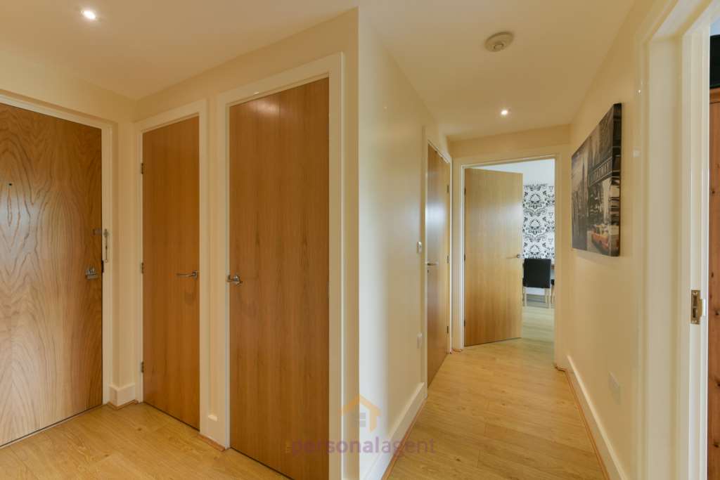 Additional Property Image 2 bedroom Apartment to rent in Epsom 5