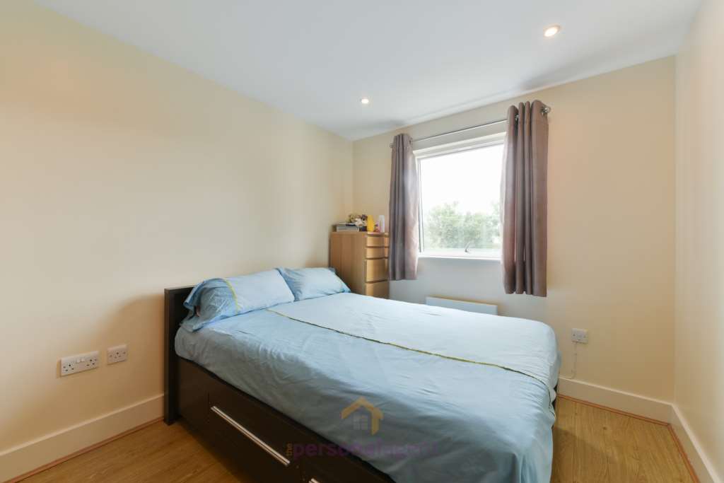 Additional Property Image 2 bedroom Apartment to rent in Epsom 9