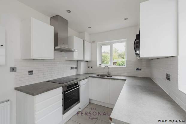 Additional Property Image 4 bedroom Detached to rent in Epsom 5