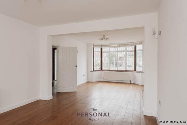 Additional Property Image 4 bedroom Detached to rent in Epsom 6