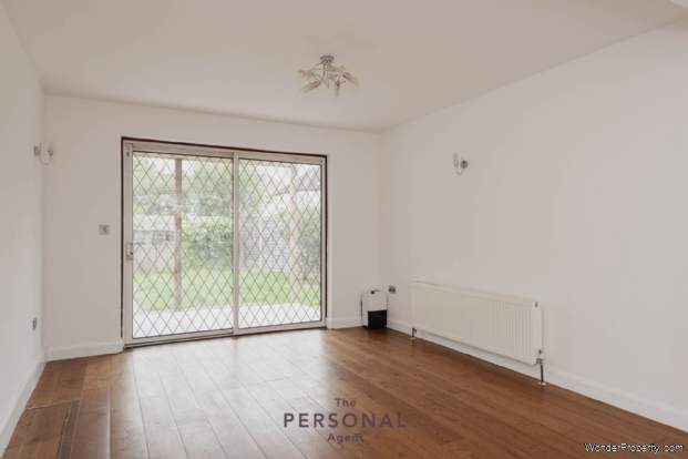 Additional Property Image 4 bedroom Detached to rent in Epsom 7