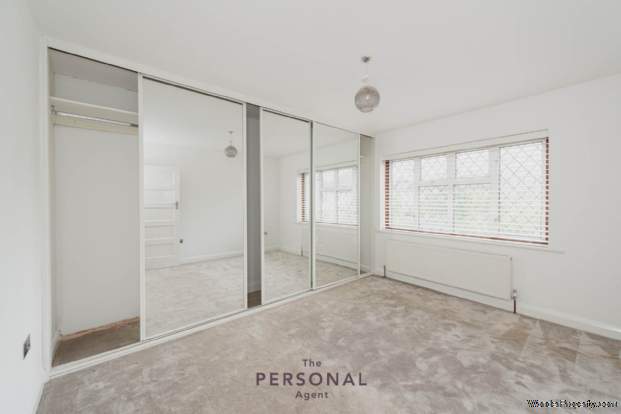 Additional Property Image 4 bedroom Detached to rent in Epsom 9