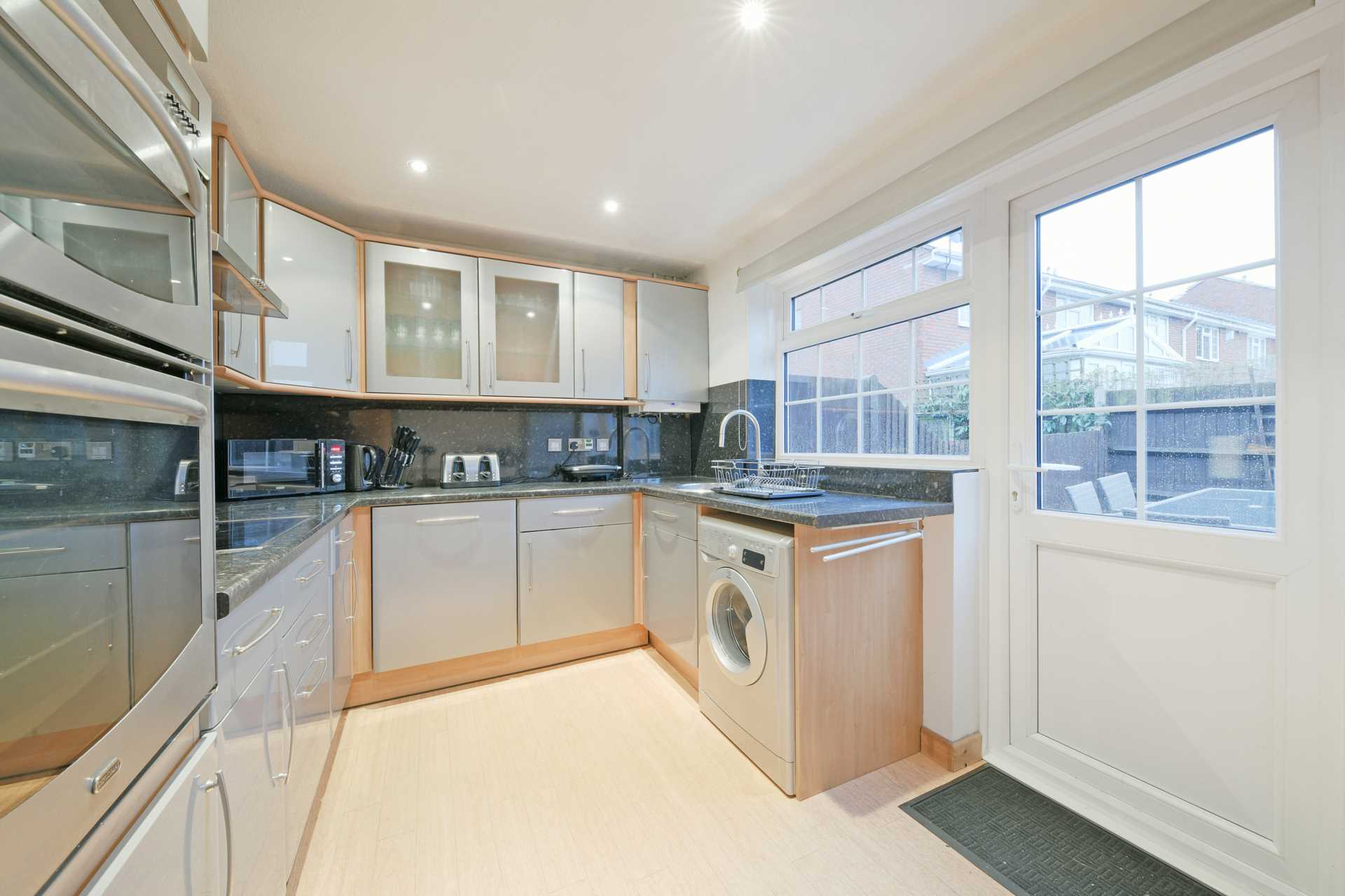 Additional Property Image 2 bedroom Terraced to rent in Epsom 6