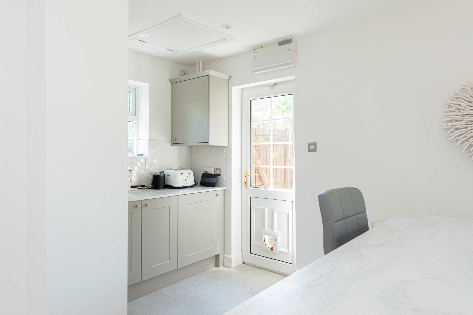 Additional Property Image 4 bedroom Detached to rent in Epsom 8