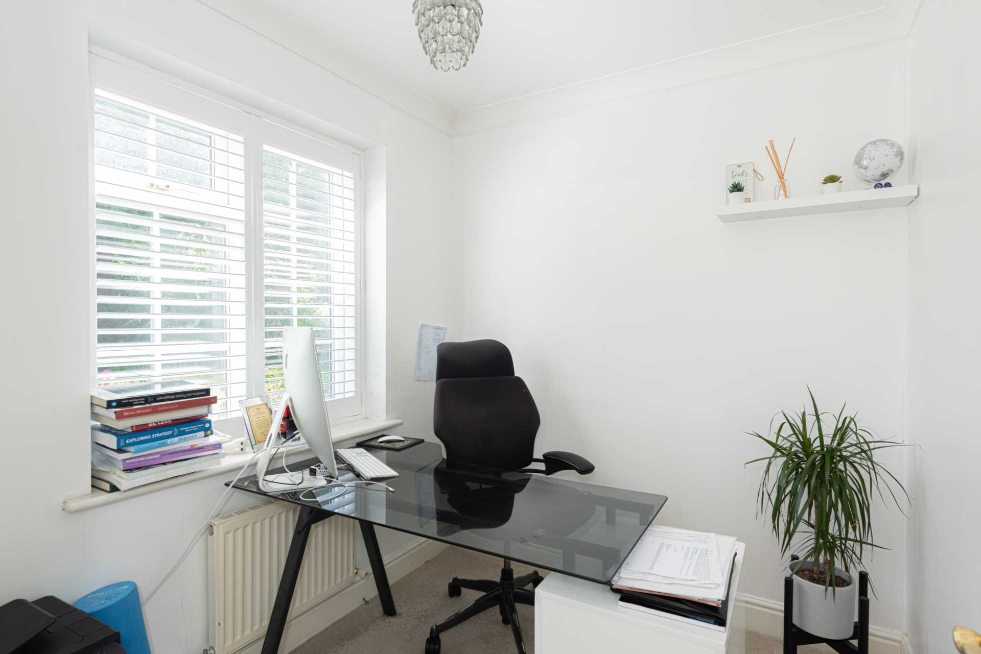 Additional Property Image 4 bedroom Detached to rent in Epsom 9