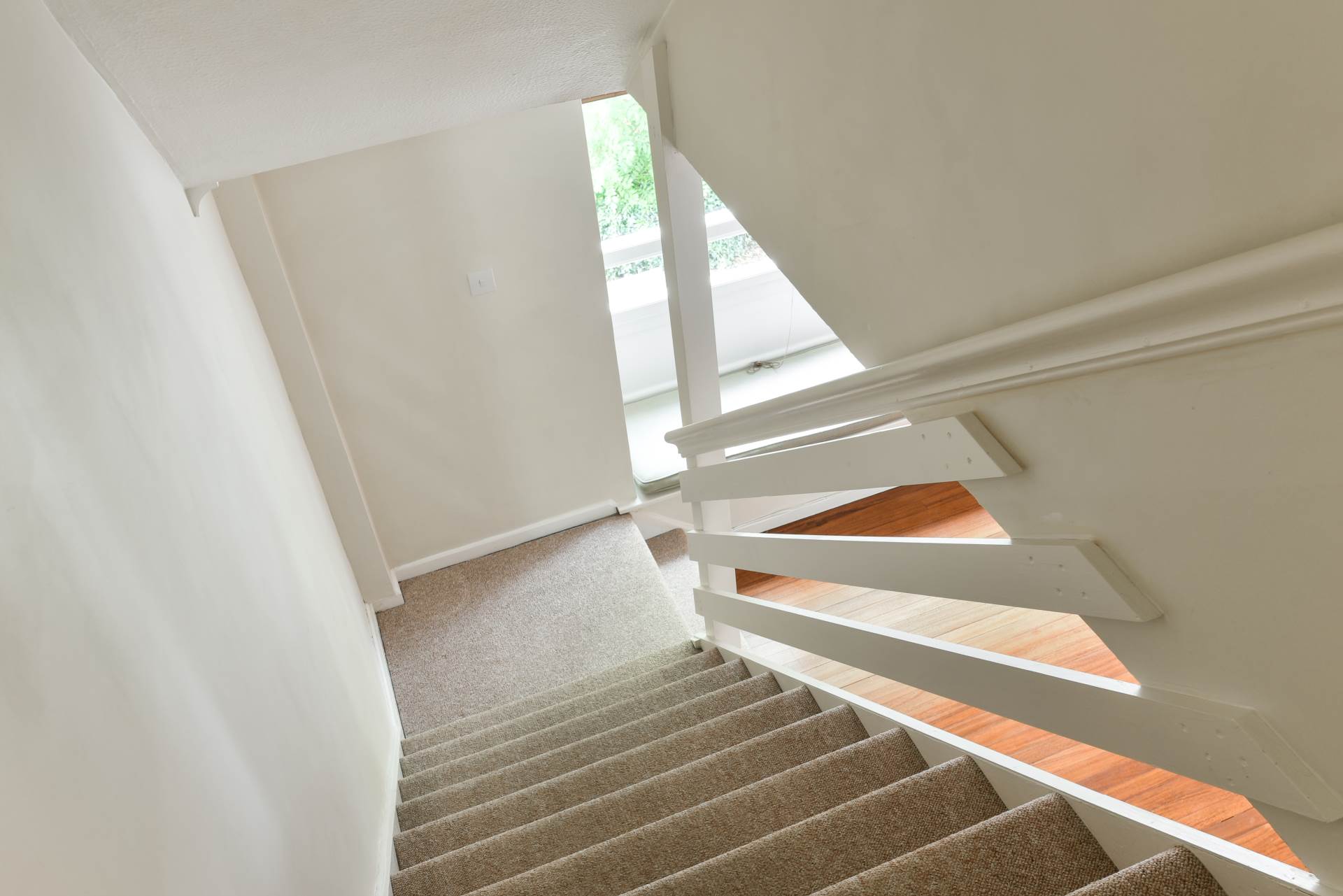 Additional Property Image 2 bedroom Maisonette to rent in Epsom 7