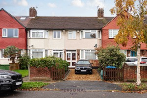 3 bedroom Terraced to rent in Worcester Park