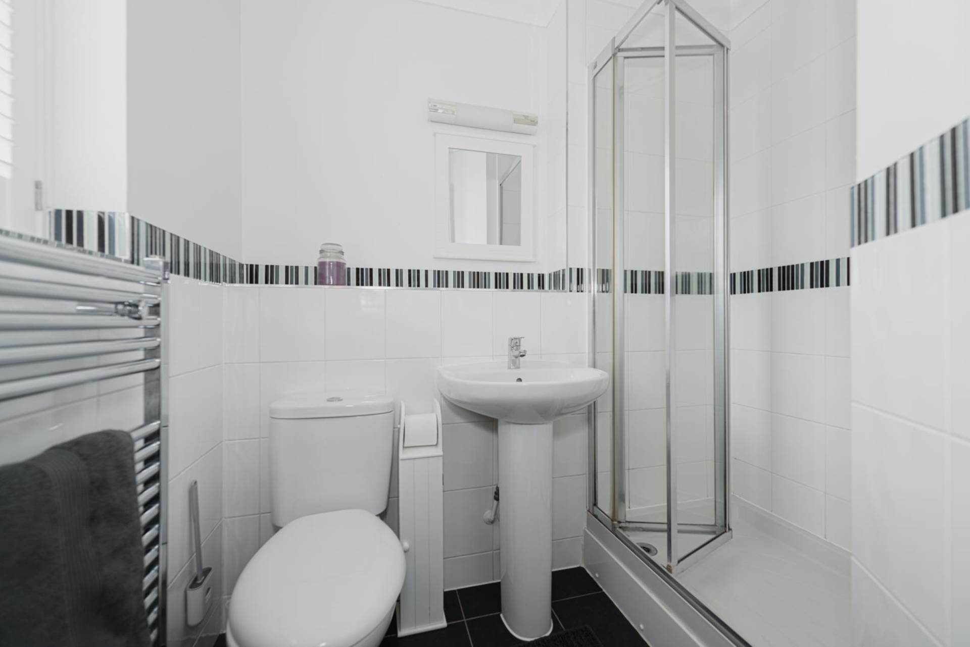 Additional Property Image 3 bedroom Semi Detached to rent in Epsom 15
