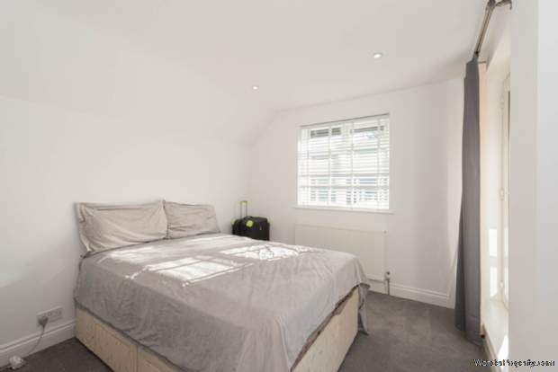Additional Property Image 4 bedroom Detached to rent in Epsom 13
