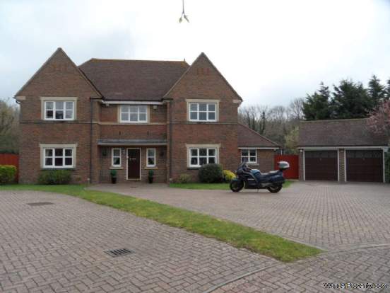 Additional Property Image 5 bedroom House to rent in Epsom 2