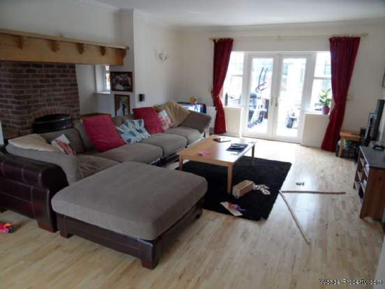 Additional Property Image 5 bedroom House to rent in Epsom 3