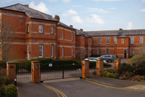 1 bedroom Flat to rent in Epsom