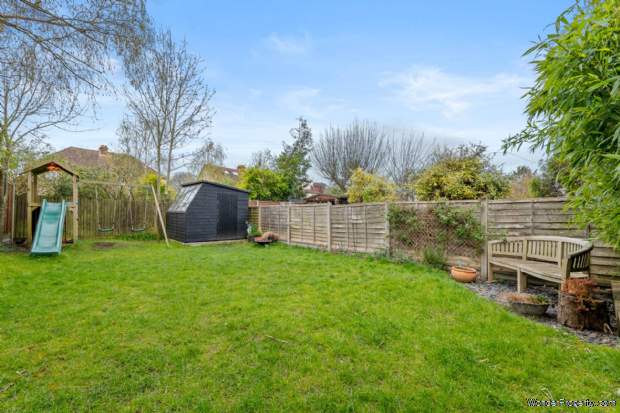 Additional Property Image 4 bedroom Semi Detached to rent in Worcester Park 14