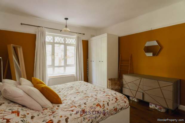 Additional Property Image 2 bedroom Flat to rent in Epsom 8