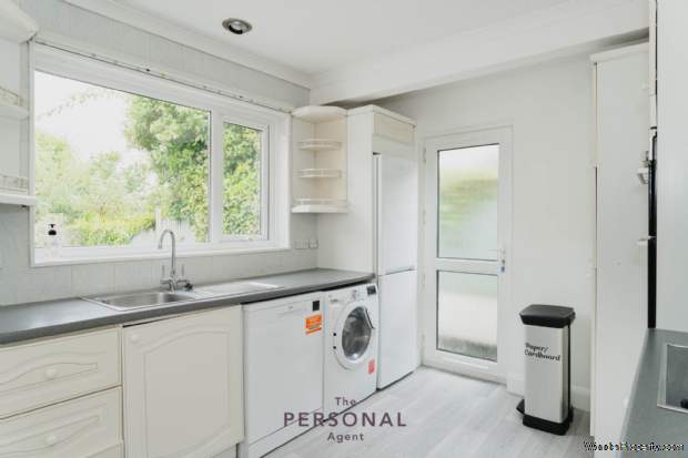 Additional Property Image 2 bedroom Bungalow to rent in Epsom 3