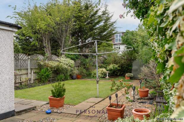 Additional Property Image 2 bedroom Bungalow to rent in Epsom 10