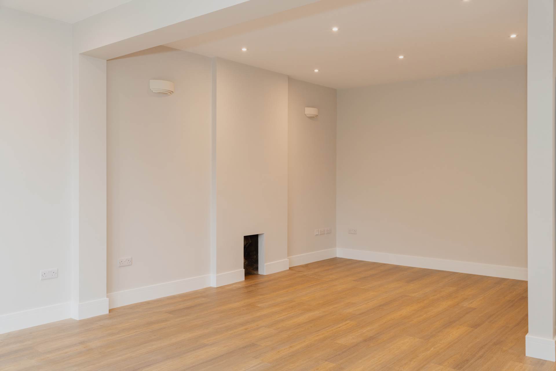 Additional Property Image 2 bedroom Bungalow to rent in Epsom 6