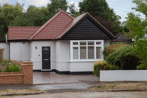 2 bedroom Bungalow to rent in Epsom