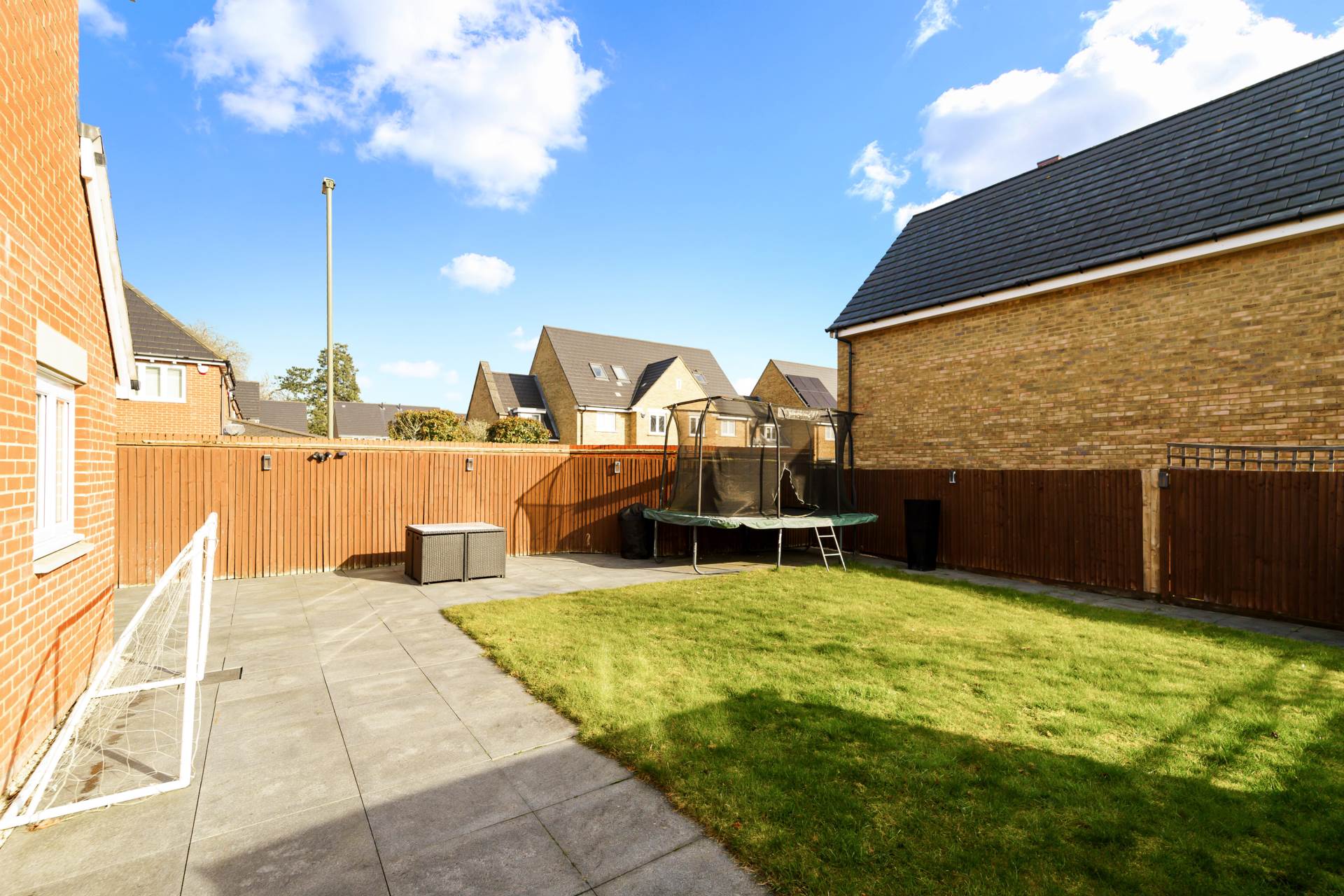 Additional Property Image 4 bedroom House to rent in Epsom 13
