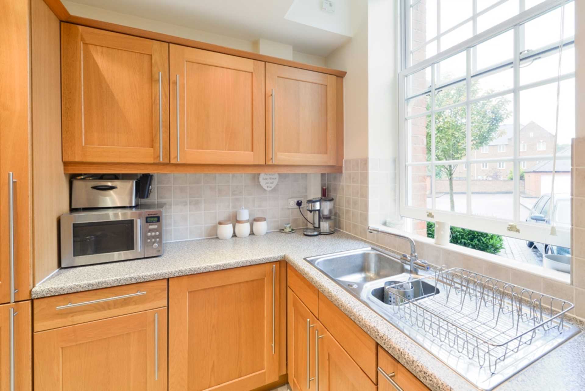 Additional Property Image 2 bedroom Apartment to rent in Epsom 2