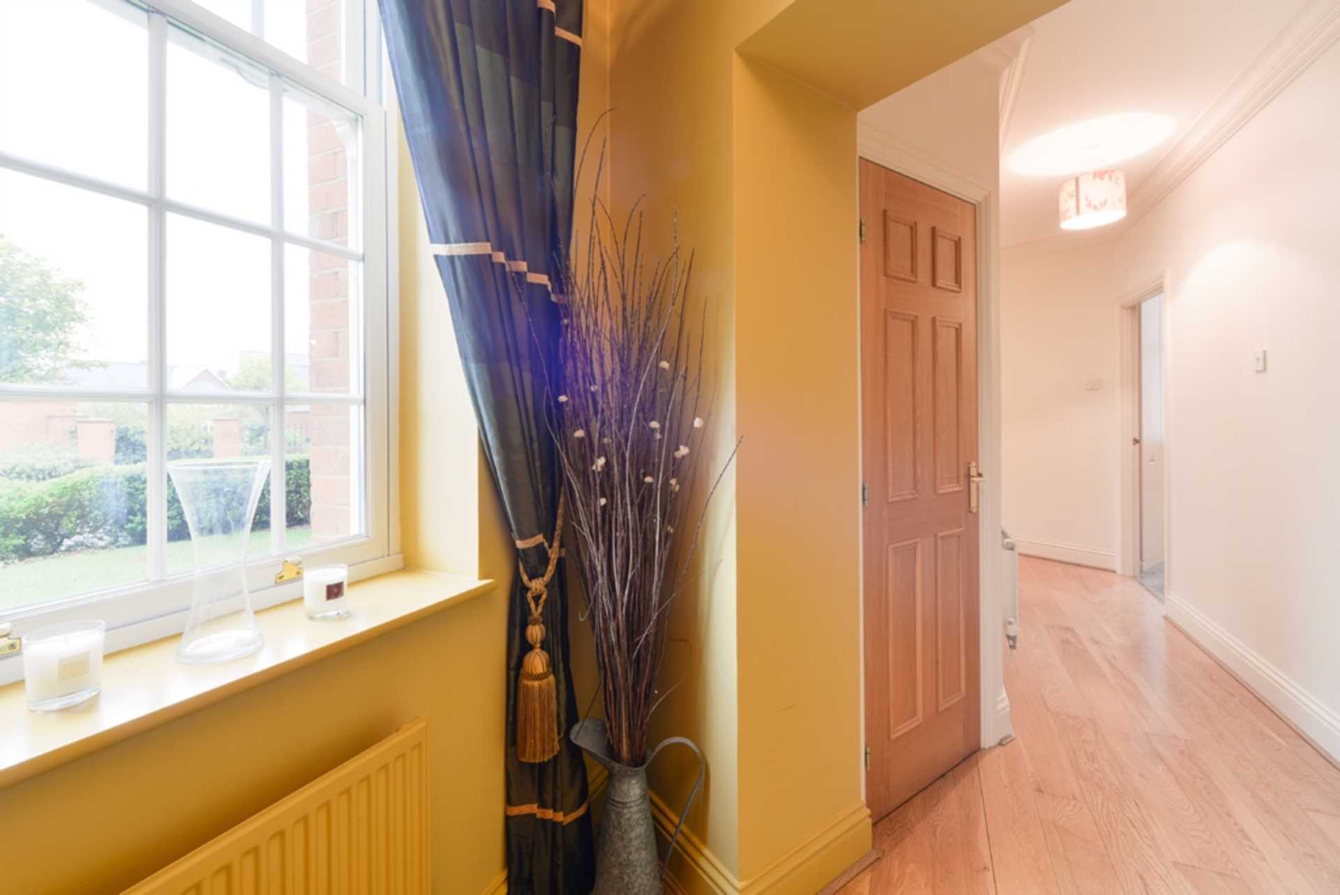 Additional Property Image 2 bedroom Apartment to rent in Epsom 7
