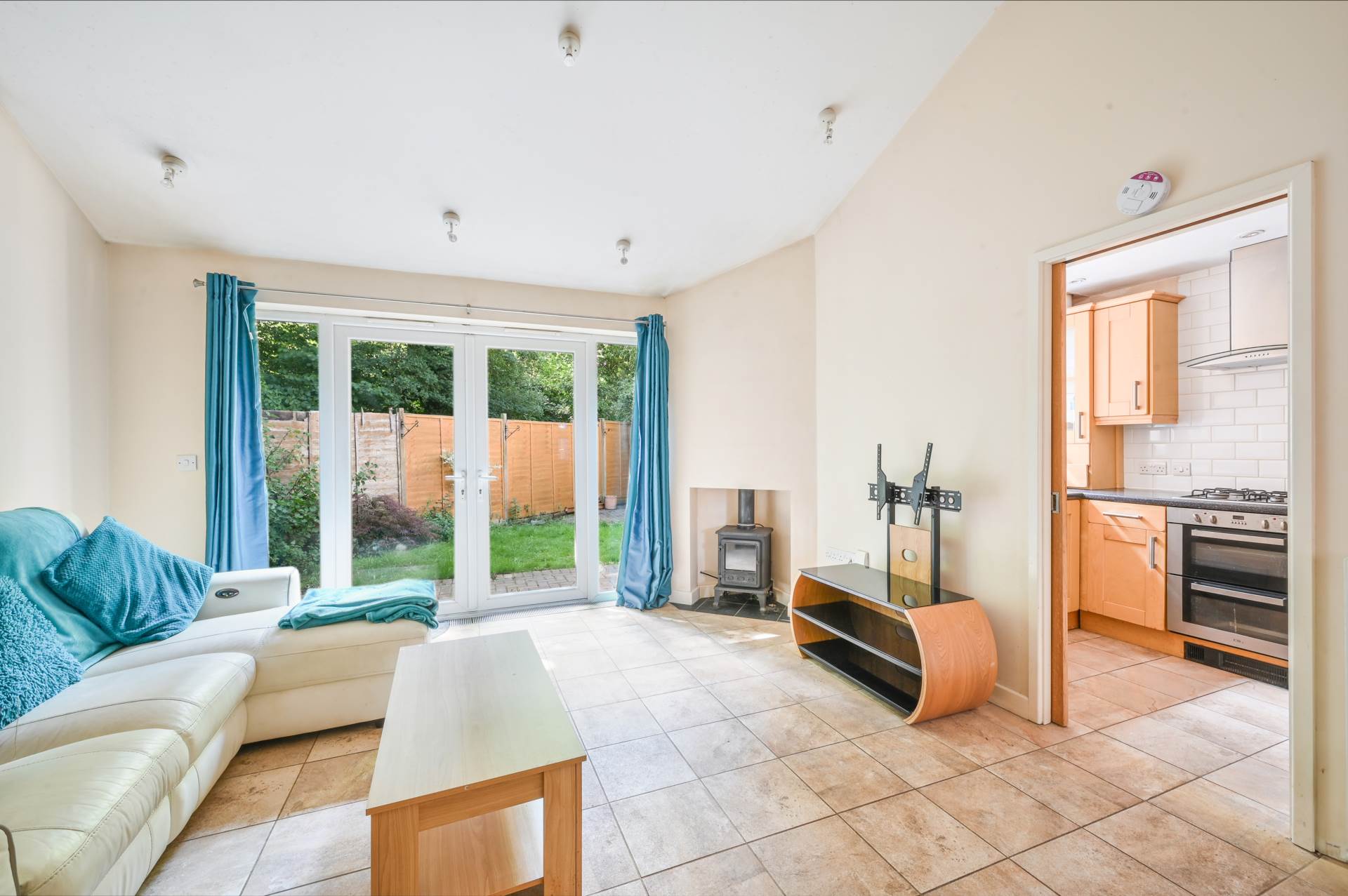 Additional Property Image 1 bedroom Bungalow to rent in Chessington 3