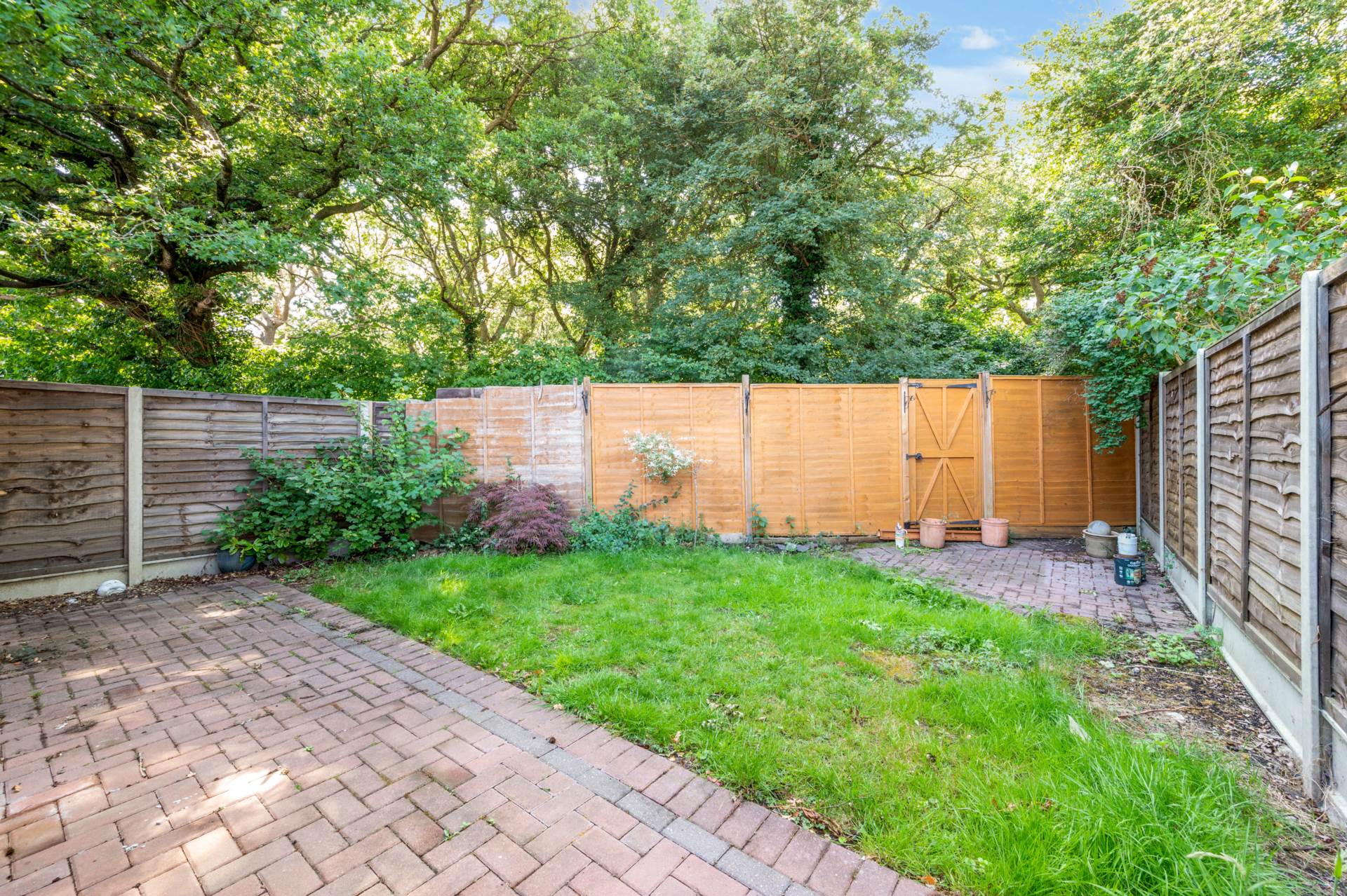 Additional Property Image 1 bedroom Bungalow to rent in Chessington 5